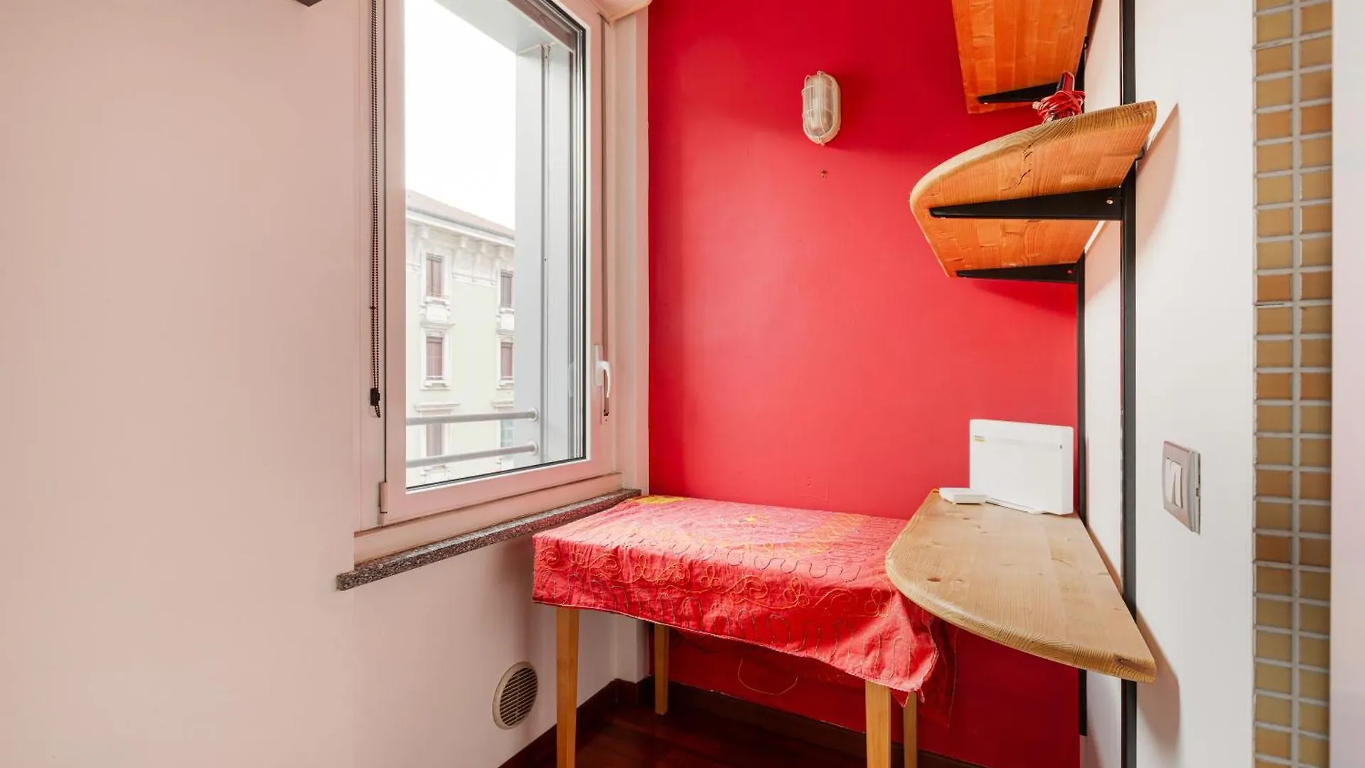 Apartment Zara Cozy Apt With Balcony - 250M From M5 Istria Milan