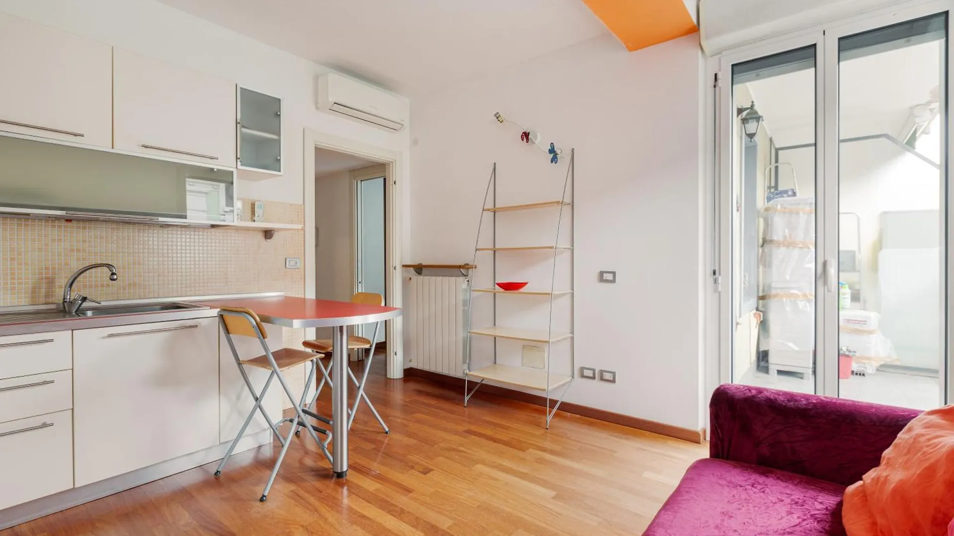 Zara Cozy Apt With Balcony - 250M From M5 Istria Milan