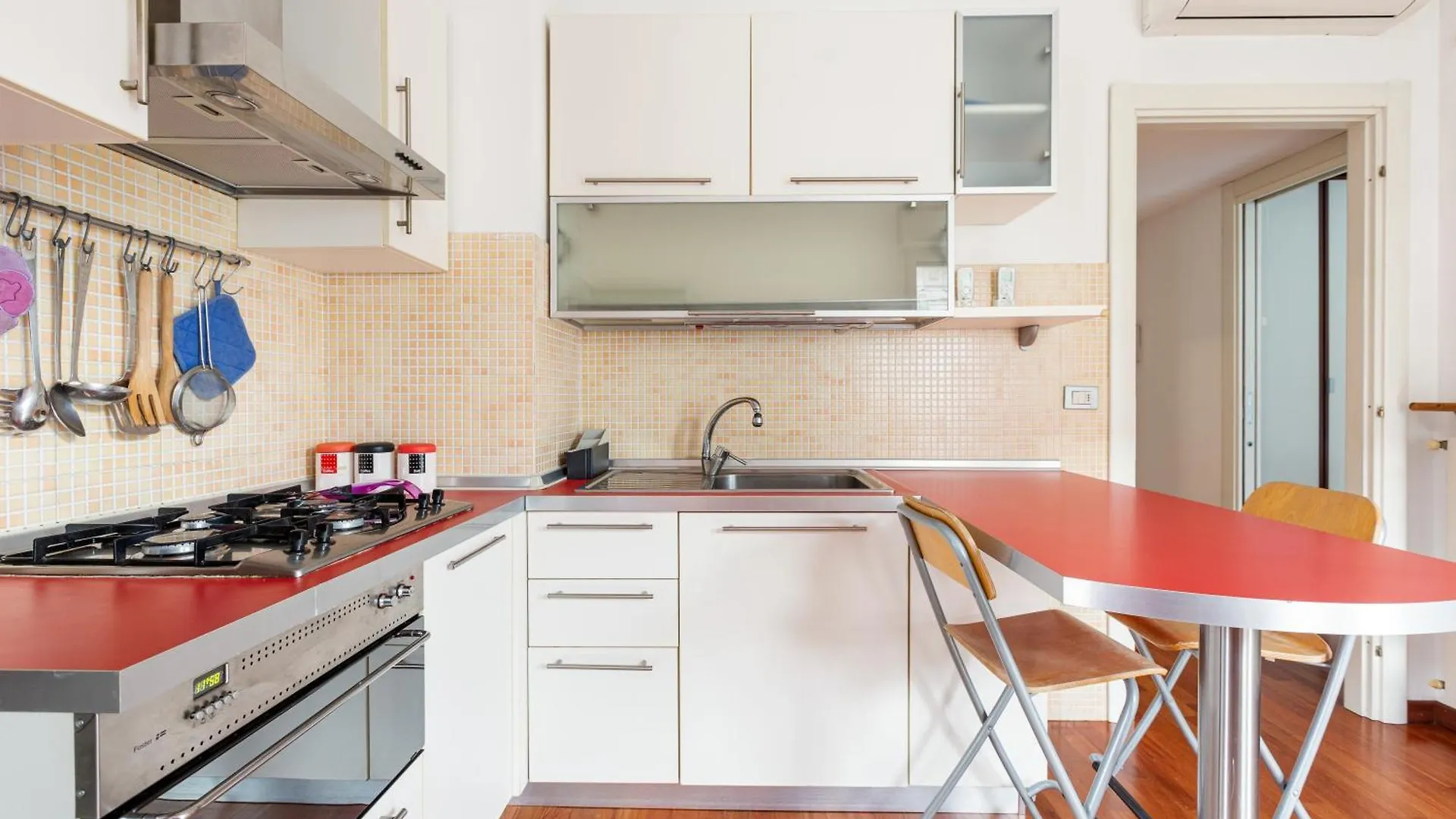 Zara Cozy Apt With Balcony - 250M From M5 Istria Milan Apartment